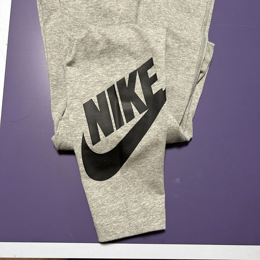 Nike leggings